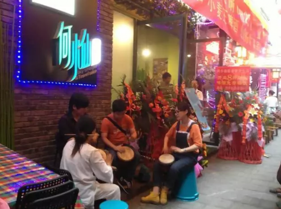 【案例】讓18家門(mén)店店店排隊(duì)只需做好一件小事！|餐飲界