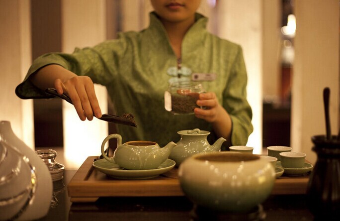 傳統(tǒng)化or標準化，中國茶市場應(yīng)如何破局？|餐飲界