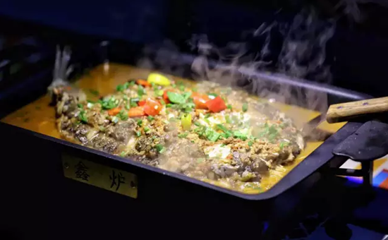 烤魚當(dāng)?shù)?，粵菜能否在廣州站穩(wěn)腳跟？|餐飲界