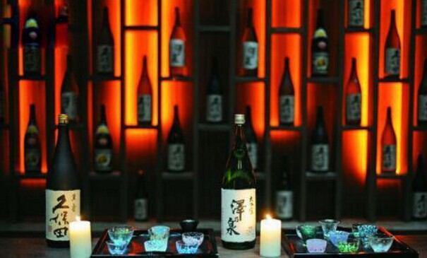 不止食物和鮮花，這份酒單與情人節(jié)更配喔|餐飲界