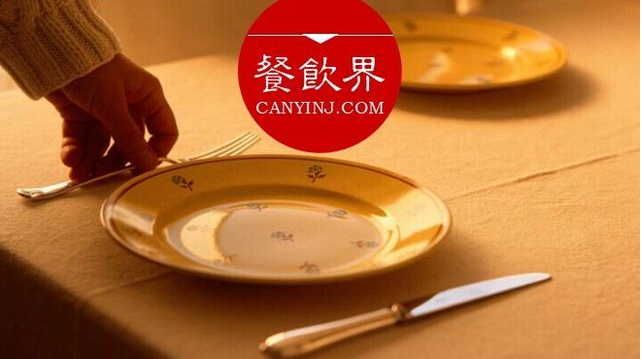 #周末一參#日本老牌酒館緊隨潮流，為何會失去更多客戶？|餐飲界