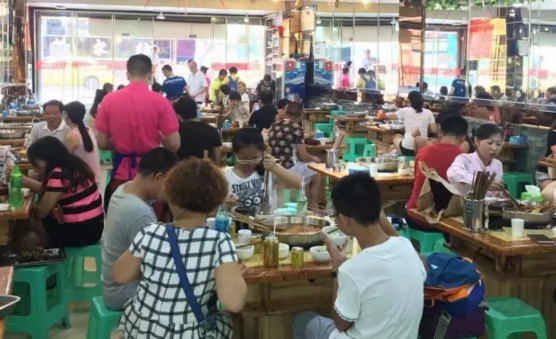 租金漲10倍，串串4角生意怎么做？揭秘重慶最老串串年收100萬|餐飲界
