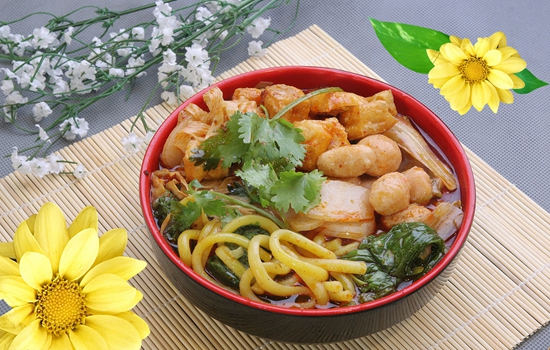 同濟(jì)畢業(yè)去賣(mài)麻辣燙肉夾饃湯包…這些年輕人到底在想什么?|餐飲界