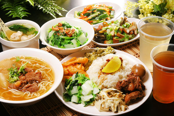 生意不好，到競(jìng)爭(zhēng)對(duì)手的飯店去吃飯就能解決嗎？|餐飲界