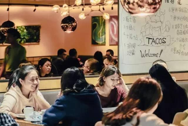 天吶！他開了60多家店，竟然1道菜也不會(huì)做|餐飲界