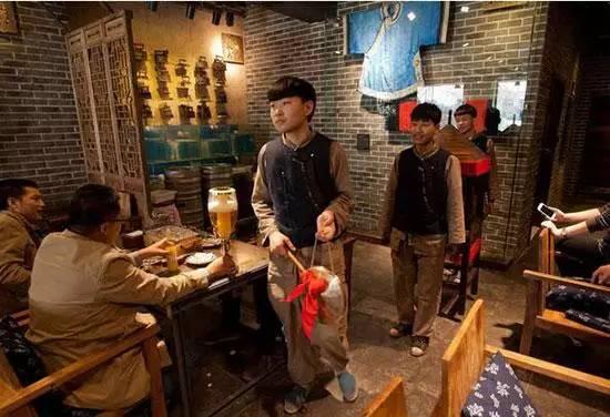 一點(diǎn)創(chuàng)新，讓餐廳火得一塌糊涂！|餐飲界