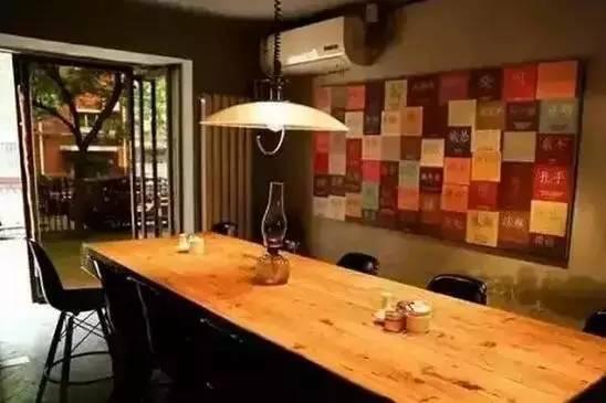 這家30平米小店排隊(duì)比海底撈還壯觀，只因做到了這四點(diǎn)……|餐飲界