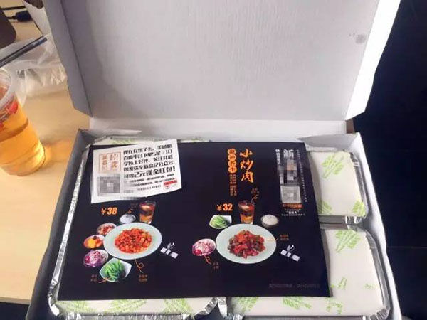 對照一下，你家的餐盒包裝“性冷淡”了嗎？|餐飲界