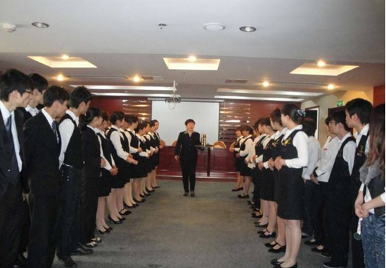 不讓“再次光臨”成為空話(huà)！3大招教你提高餐廳回客率！|餐飲界
