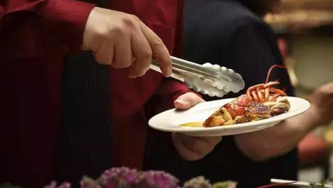 金錢豹告急！半年連關(guān)11家，只剩最后兩家店|餐飲界