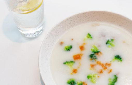 早說(shuō)：一家“沒(méi)有風(fēng)格”又別具一格的輕食店|餐飲界