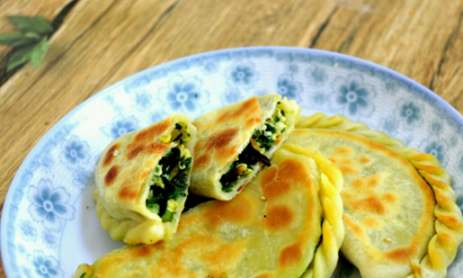 菜館吃韭菜盒子硌掉一塊牙 誰(shuí)該擔(dān)責(zé)？|餐飲界