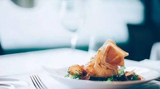 英媒：單身食客隨處可見 餐飲盯上中國“單身”經(jīng)濟(jì)|餐飲界
