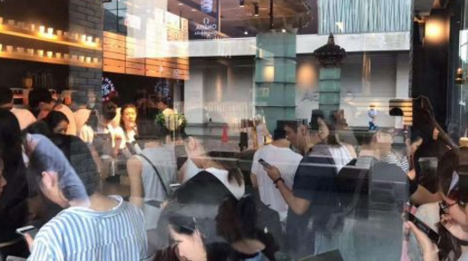 喜茶北京新店開業(yè)排隊幾十米 增加門店是根本解決方法|餐飲界