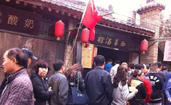 袁家村餐飲日營業(yè)額200萬，為什么別人一模仿就死翹翹？|餐飲界