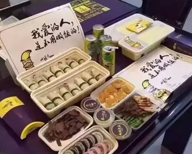 一年“燒”掉近1600萬(wàn)元，中華老字號(hào)“全聚德”為啥把外賣玩砸了？|餐飲界