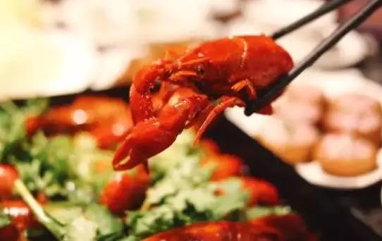 阿里巴巴殺入小龍蝦供應(yīng)鏈，試水餐廳營收增速明顯|餐飲界