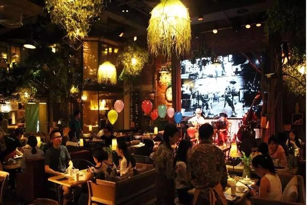 想做到1000+門店，休閑正餐會(huì)是突破口嗎？|餐飲界