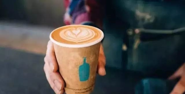 咖啡市場(chǎng)涌現(xiàn)一匹“黑馬”，Blue Bottle Coffee激情上演星巴克“虎口奪食”|餐飲界