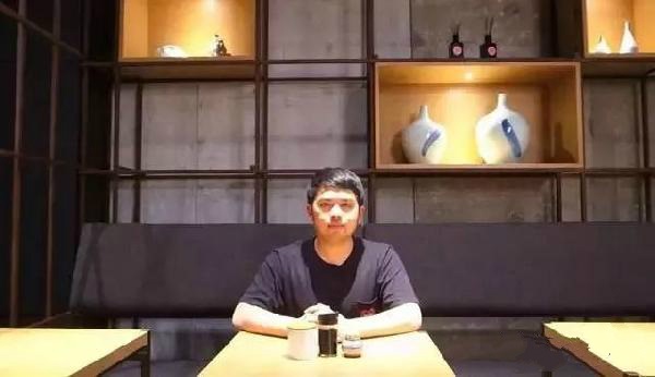 15歲債臺(tái)高筑，28歲開了一家全球最火米粉店，估值1億！|餐飲界