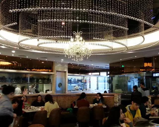 大家樂(lè)撤出華東，翠華、稻香業(yè)績(jī)下滑……“港式餐飲”怎么了？|餐飲界