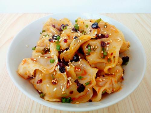 辣醬市場(chǎng)“降維打擊”來(lái)勢(shì)洶洶，老干媽品牌能攻守自如嗎？|餐飲界