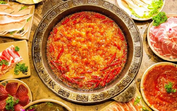 一個(gè)小事件，竟引發(fā)川渝火鍋地震，100多家火鍋店被下架|餐飲界