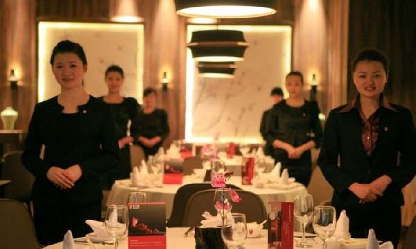 員工就活該吃回鍋油？俏江南不倒閉誰倒閉？|餐飲界
