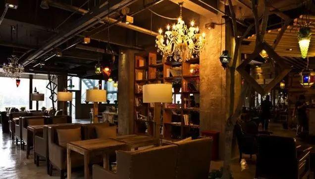 上島咖啡大敗局：從3千多家門店到一無所有，咖啡加盟坑了多少人？|餐飲界