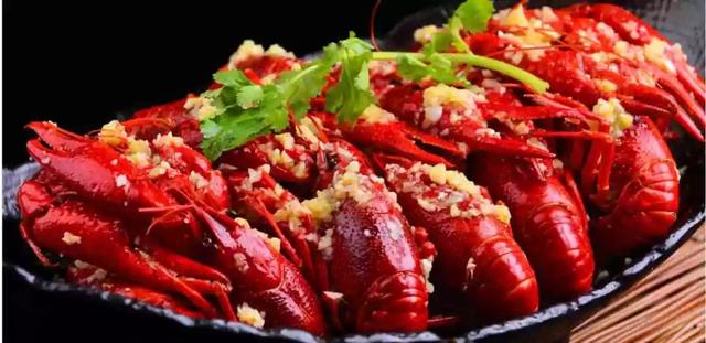 破局小龍蝦，千億市場(chǎng)誰(shuí)主沉??？|餐飲界