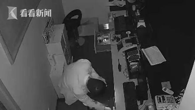 笨賊火鍋店行竊，偷盜不成被困店里睡夢中被抓|餐飲界