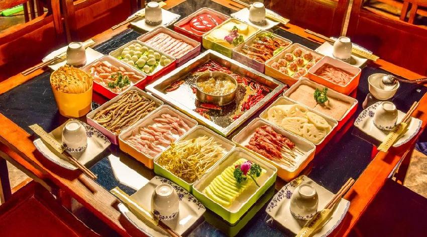 接手了一家火鍋店，過了兩天，我哭了！|餐飲界