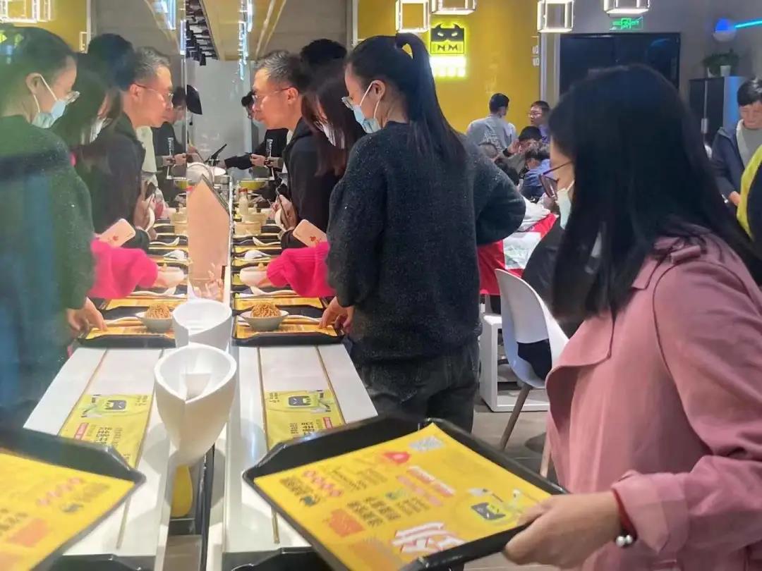 數(shù)字賦能餐飲，智能面館或成下一個風(fēng)口！| 品類觀察|餐飲界