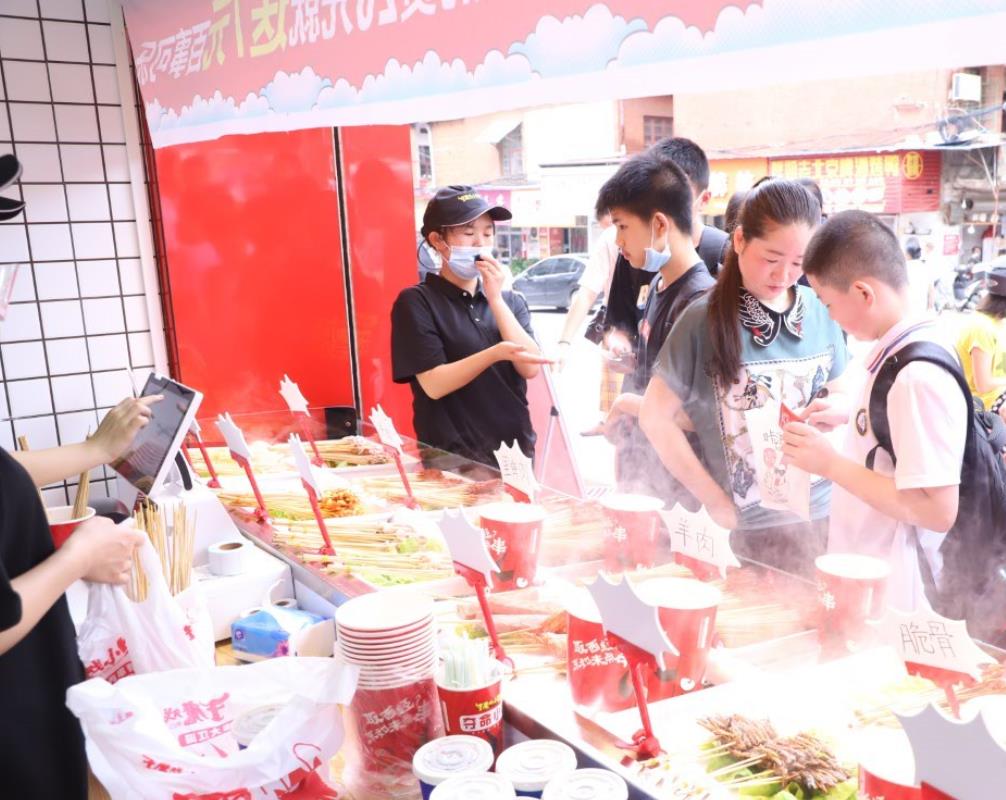 用微信可直接點(diǎn)外賣，騰訊推出企業(yè)推幫餐館自動(dòng)攬客|餐飲界