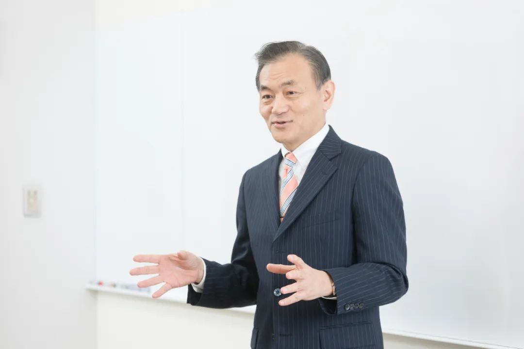 日本前麥當(dāng)勞/前優(yōu)衣庫大學(xué)校長：有本均的線上研討會(huì)來了！ | 福利|餐飲界