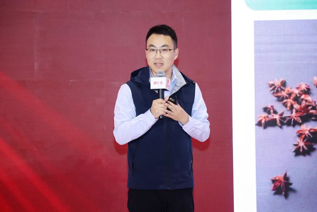 從區(qū)域小店到全球布局：楊國(guó)福如何用供應(yīng)鏈撬動(dòng)千億麻辣燙市場(chǎng)？|餐飲界