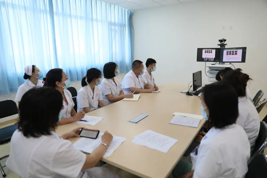 全省首家！中國醫(yī)科大學(xué)附屬第一醫(yī)院專家來“查房”，家門口享國內(nèi)優(yōu)質(zhì)醫(yī)療資源！(圖7)