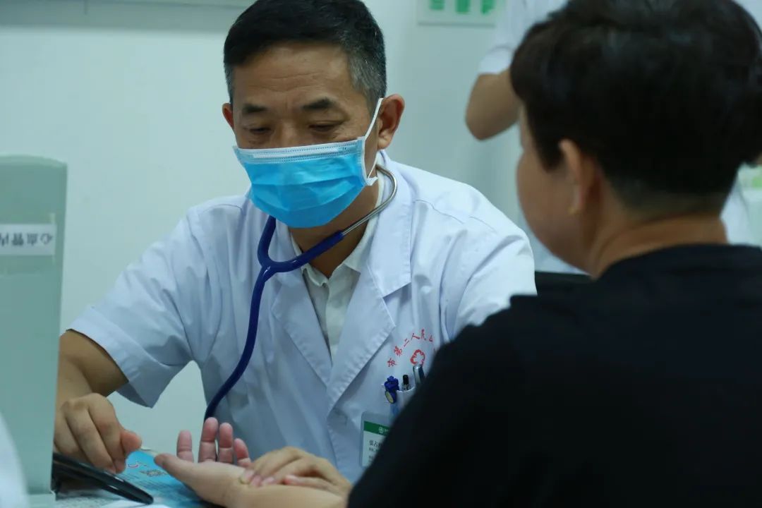 全國首批！遼西首例！葫蘆島市第二人民醫(yī)院心臟中心完成遼西首例Micra AV無導(dǎo)線起搏器植入術(shù)(圖1)