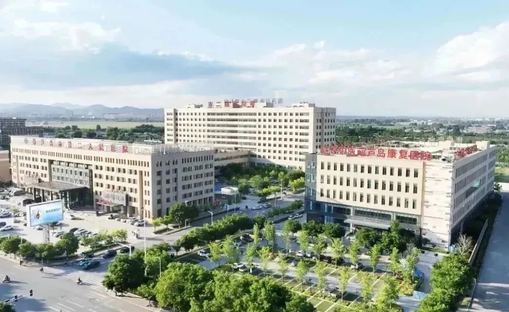 龍港區(qū)人大、區(qū)政府領導一行視察調(diào)研龍港國際醫(yī)療健康產(chǎn)業(yè)園(圖19)